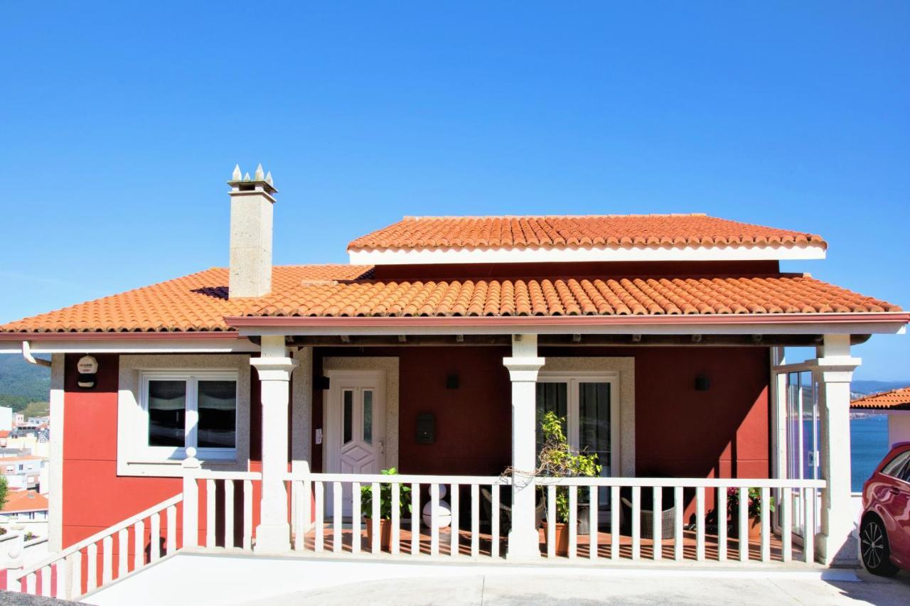 Hospedium Galitrips Vila Maruja Corme ภายนอก รูปภาพ