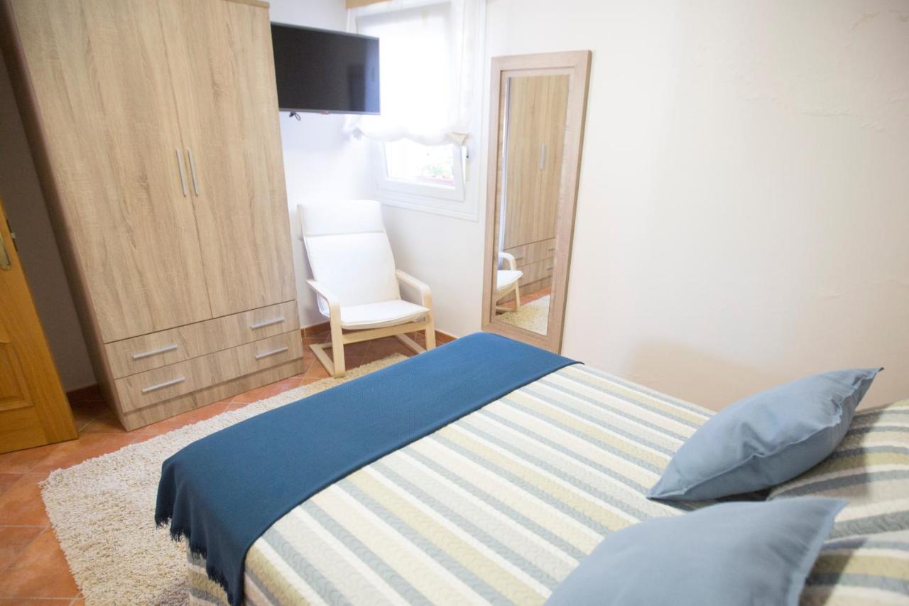 Hospedium Galitrips Vila Maruja Corme ภายนอก รูปภาพ