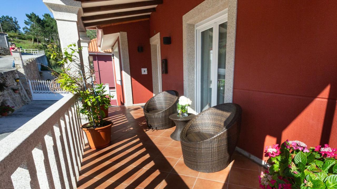 Hospedium Galitrips Vila Maruja Corme ภายนอก รูปภาพ